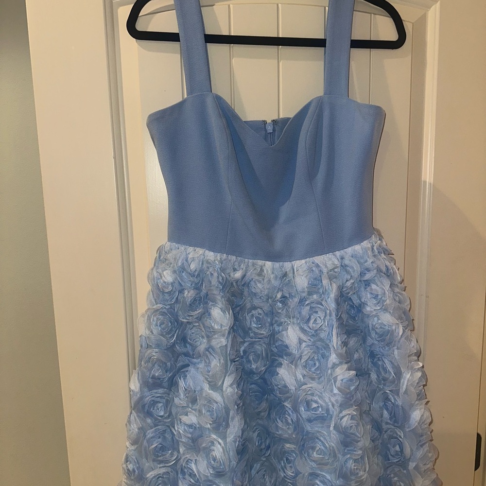 Dress the Population Light Blue Floral Mini Dress - Picture 5 of 9